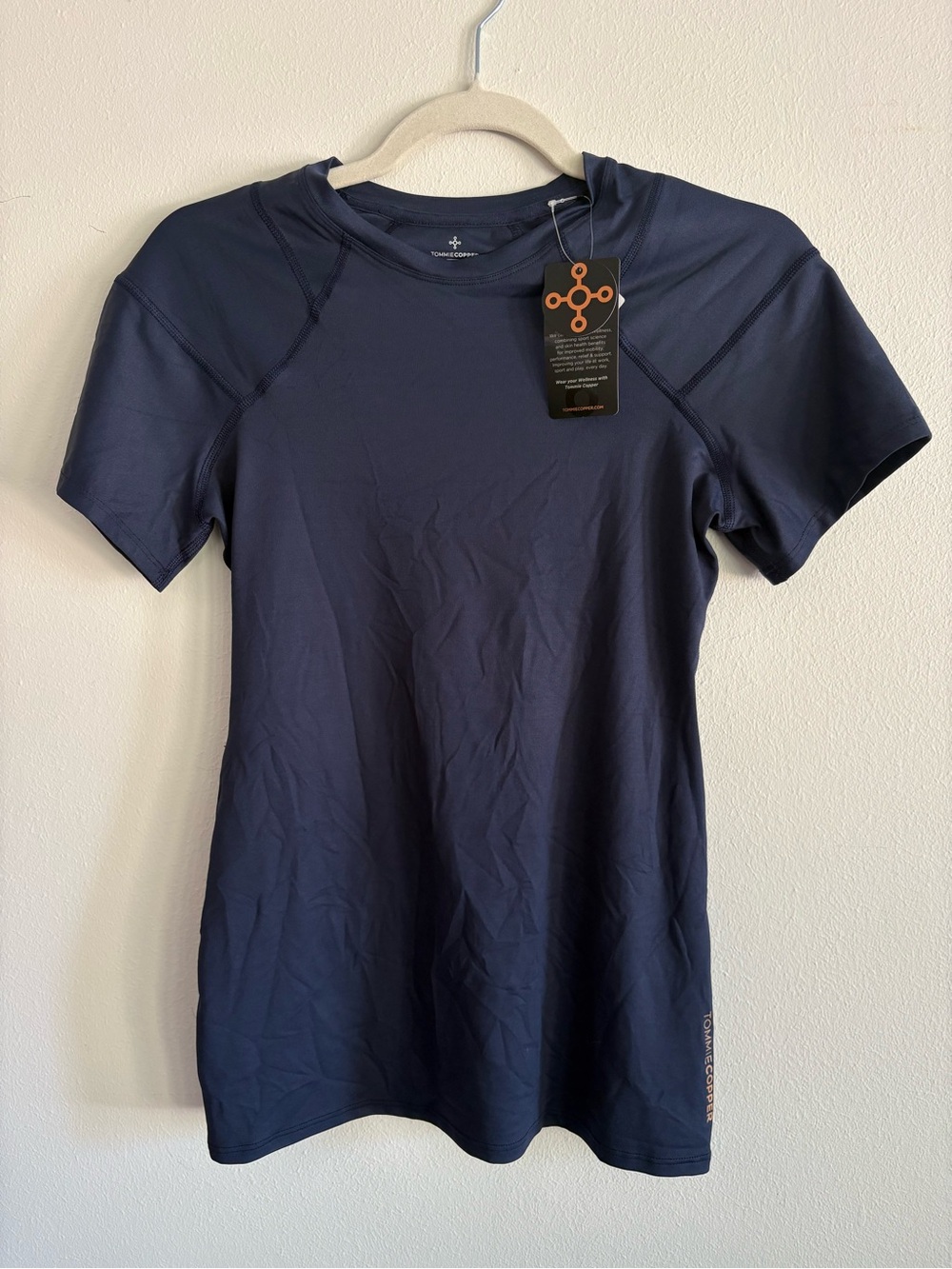 NWT Tommie Copper Navy Short Sleeve Performance Tee - Crew Neck women’s large